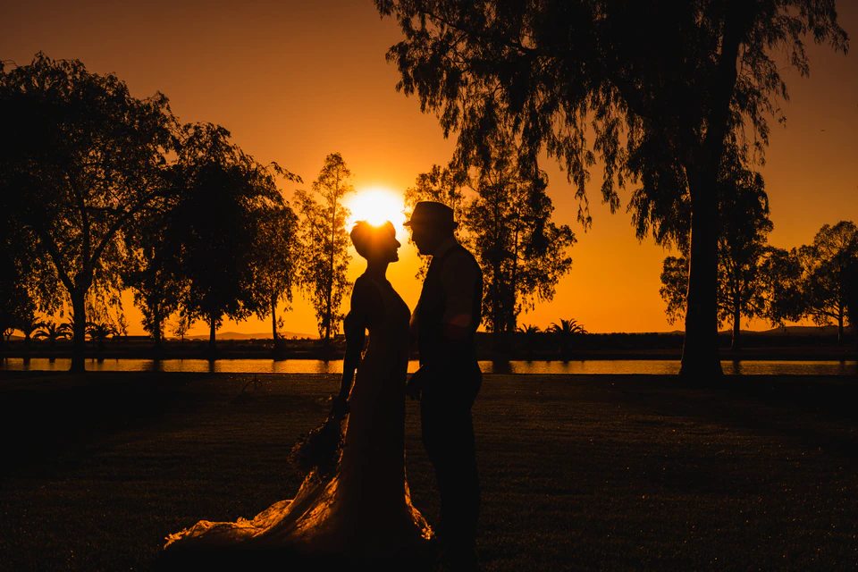 Jaime y F. durante su boda. Fotografía 17 de David Bresó.