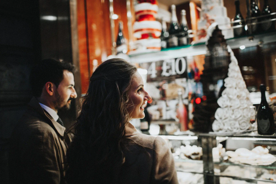 Tony y Ruth durante su postboda en Londres. Fotografía 35 de David Bresó.